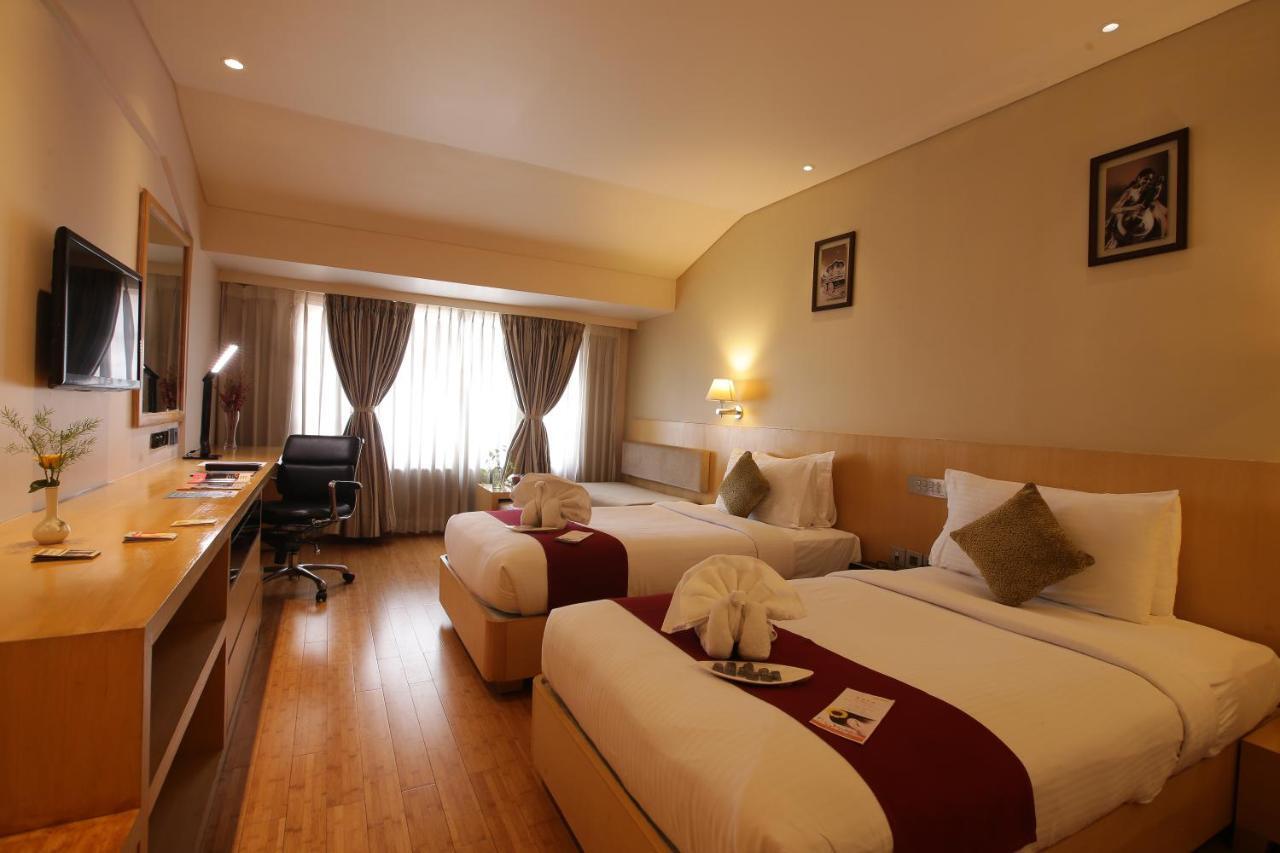 The Chancery Hotel Bangalore Extérieur photo